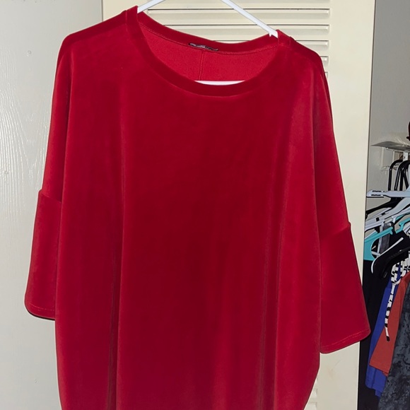 Red velvet lounge set - Picture 2 of 3